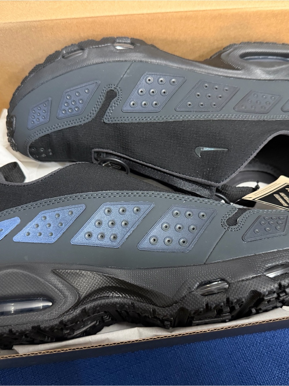 Women’s Nike air max sndr gore-Tex shoes size 9 brand new black GTX shoes - Picture 2 of 11